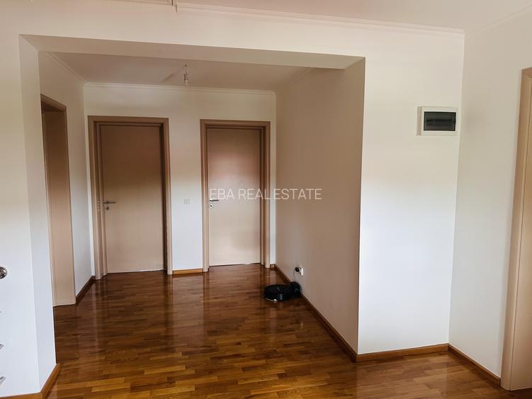 Vila exclusivista 388 mp construiti, 570 mp teren , piscina acoperita Rosu - 19