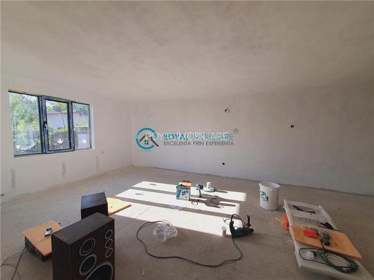 Royal Imobiliare - Vanzare Vila Zona Strejnicu - 4