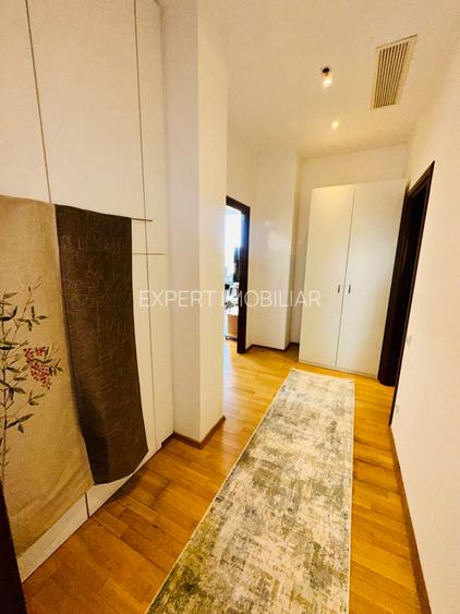 Aleea Privighetorilor- Penthouse 833 mp utili mobilat complet 3600 Euro + TVA - 19