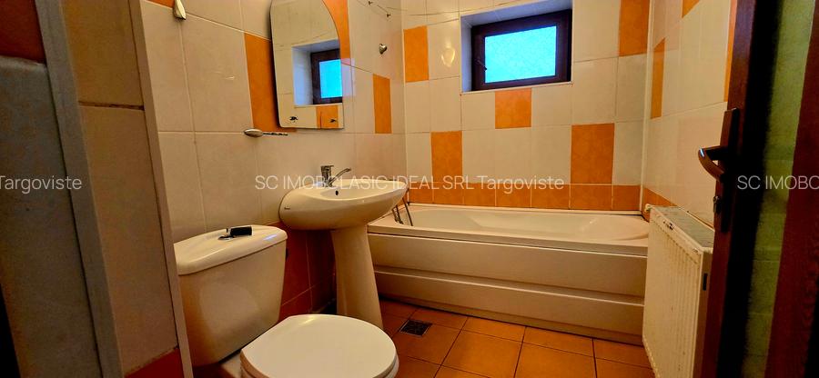 Targoviste, str. Boerescu Zaharia, parter, vanzare apartament 4 camere - 11