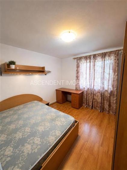 Decomandat, 3 camere, 2 bai, spatiu verde, mobilat, utilat, boxa, Tractorul, Bra - 4