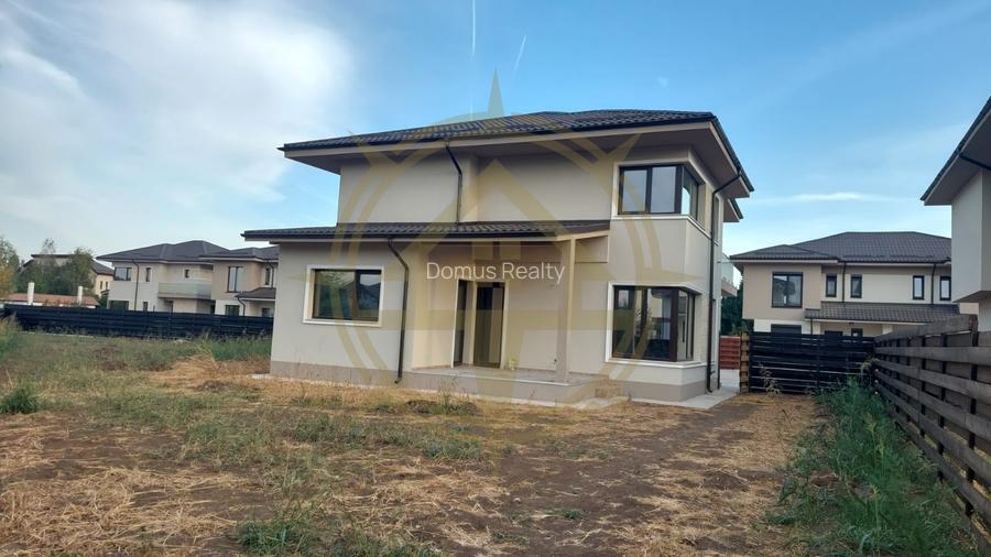 DOM00372 - Vila de vanzare in Corbeanca zona centrala - 10