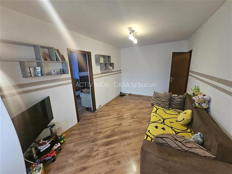 Resita, 2 Cam. Mobilat+Utilat, Micro 3 - 15