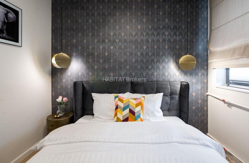 O Vacanță Permanentă în Inima Capitalei, Magheru/Bălcescu - 28