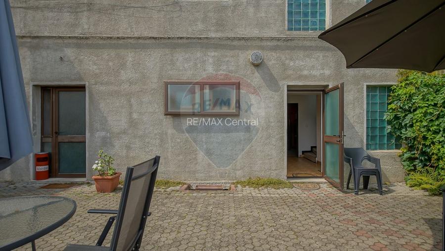 Comision 0 %! Pensiune cu 12 camere de vânzare, str. De Mijloc! - 34
