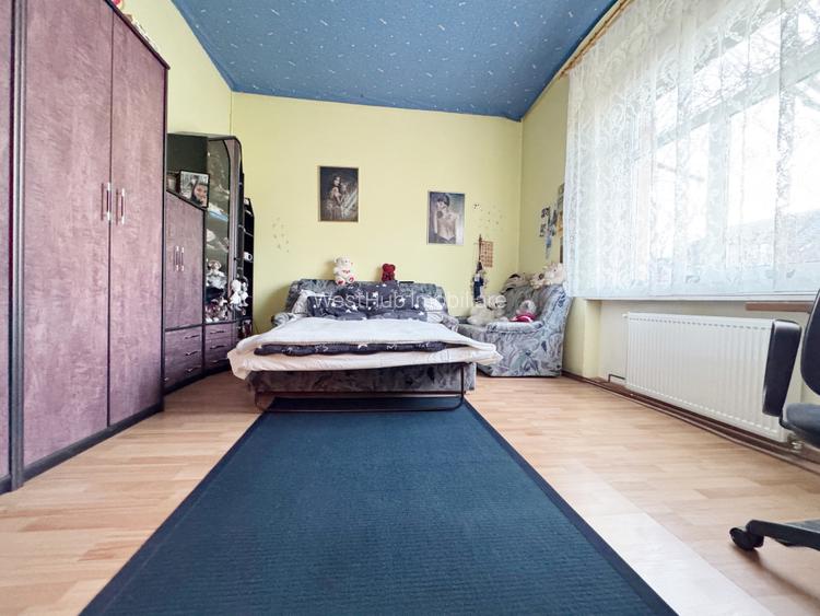 Casa 3 camere 80mp + curte individuala 372mp -zona Sagului - 12