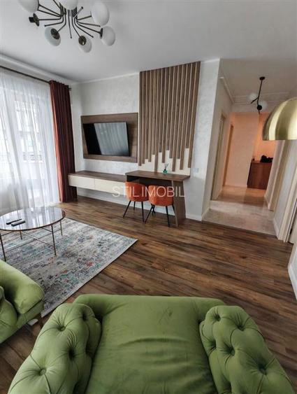 Apartament 3 Camere cu Parcare – Royal Town Copou- Iași - 2