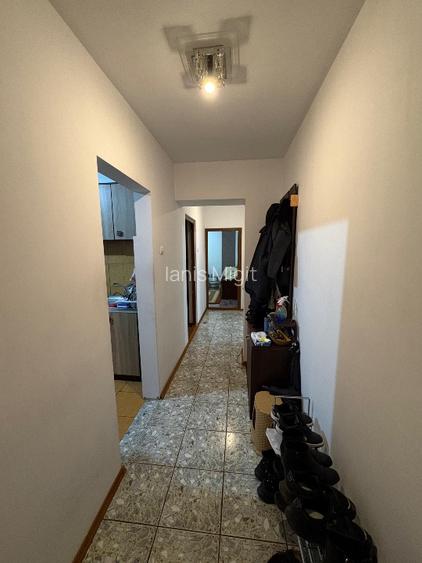 Vand apartament cu 4 camere in E3 - 8