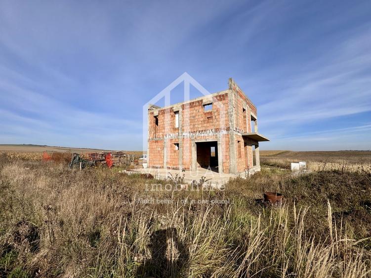 Casa individuala cu 4 camere, 456mp teren, Sura Mica - 2