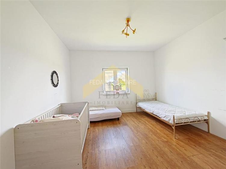 Casa la sol 5 camere de vanzare Vladimirescu - 4
