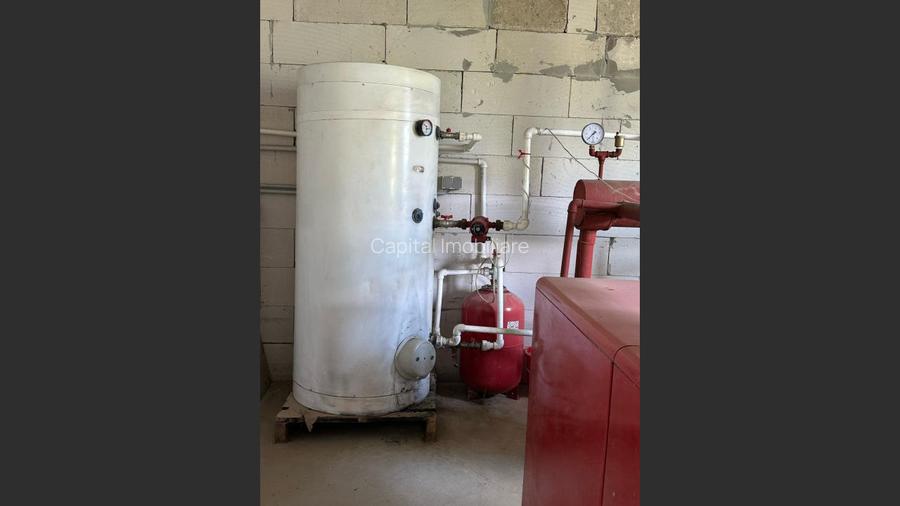 Spatiu locativ sau hala cu suprafata de 1884 mp pe teren de 3883 mp - 7