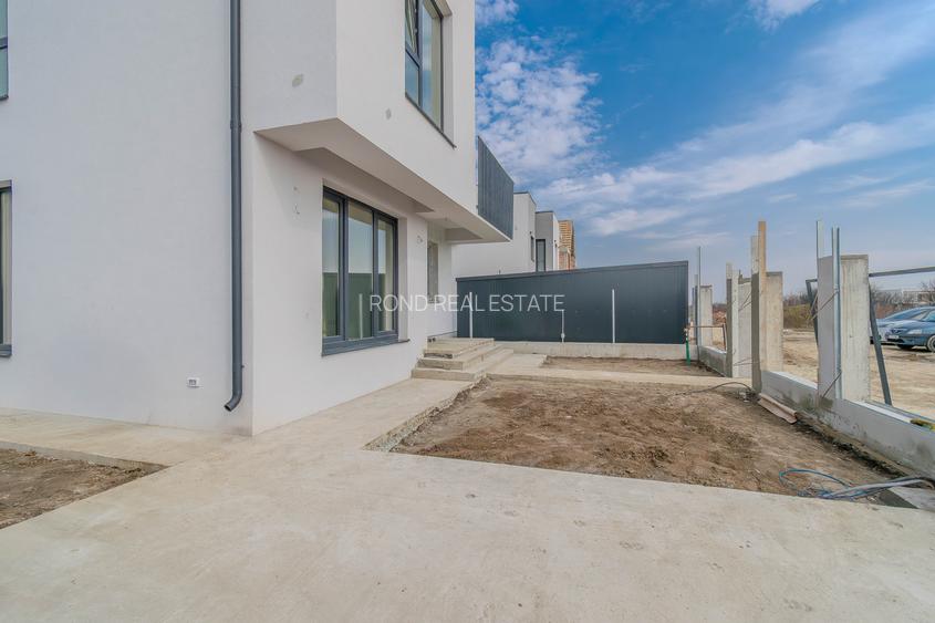 O casă sub propria ei lună - 33