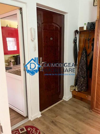 STRADA GAVRILOV CORNELIU-2 CAMERE DECOMANDAT, UTILAT, ETAJ 2. - 5