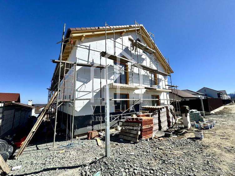 Casa de tip duplex - 110 mp utili, curte de 175 mp - Calea Cisnadiei - 16