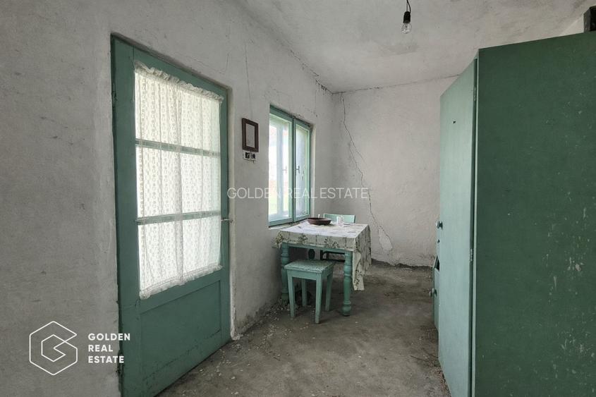 Casa cu doua corpuri de cladire, localitatea Chesint - 8