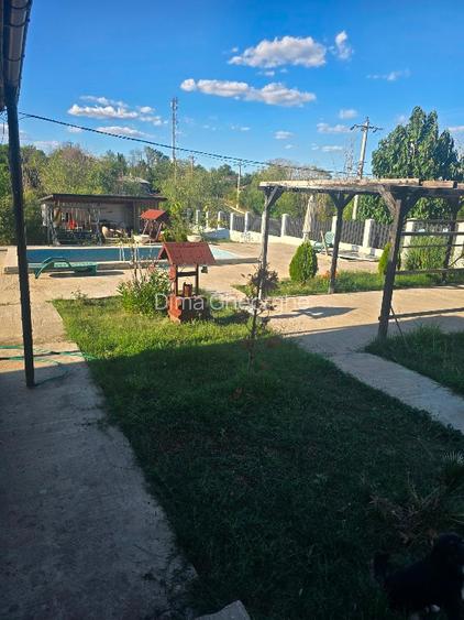 Casa de vanzare ,gaz,piscina etc - 4