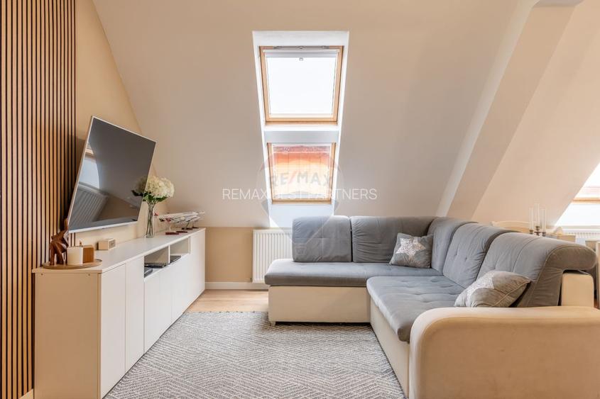 Apartament 3 camere de vanzare Bună Ziua str. Costache Negri Parcare - 2