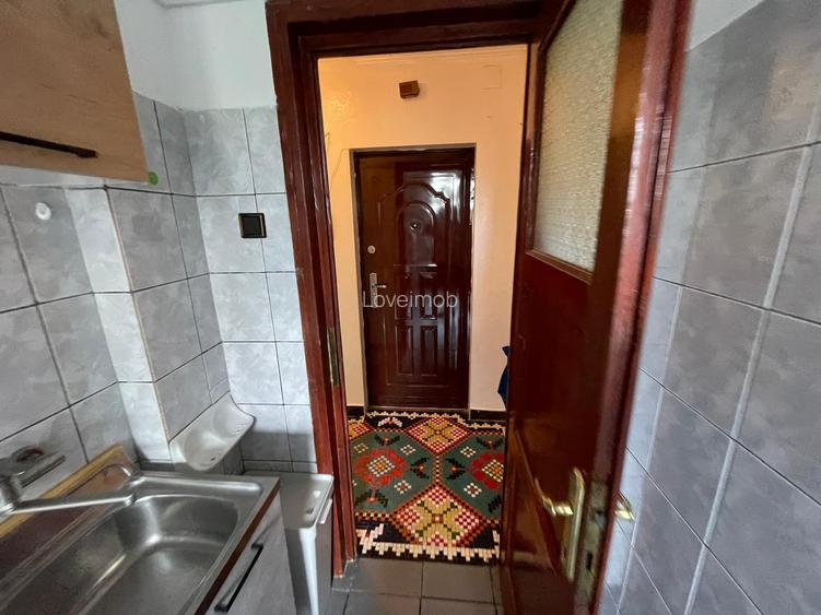 3 Camere Decomandate | 2 Balcoane | Etaj 3 | Piața Domenii | 20 Min. Metrou - 22