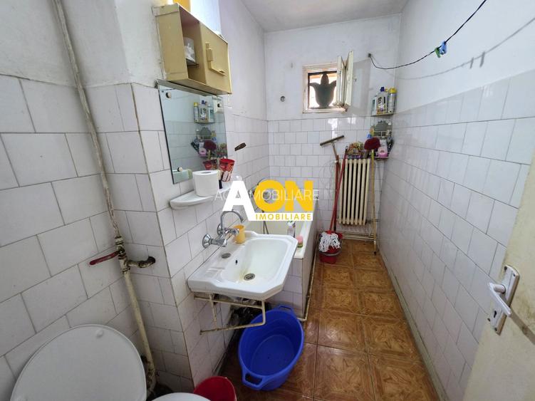 Apartament 3 camere, semidecomandat, parter, Cetate, strada Closca - 7