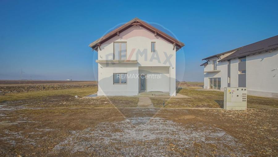 COMISION 0%! Casă noua cu 5 camere de vânzare in Tarlungeni - 26