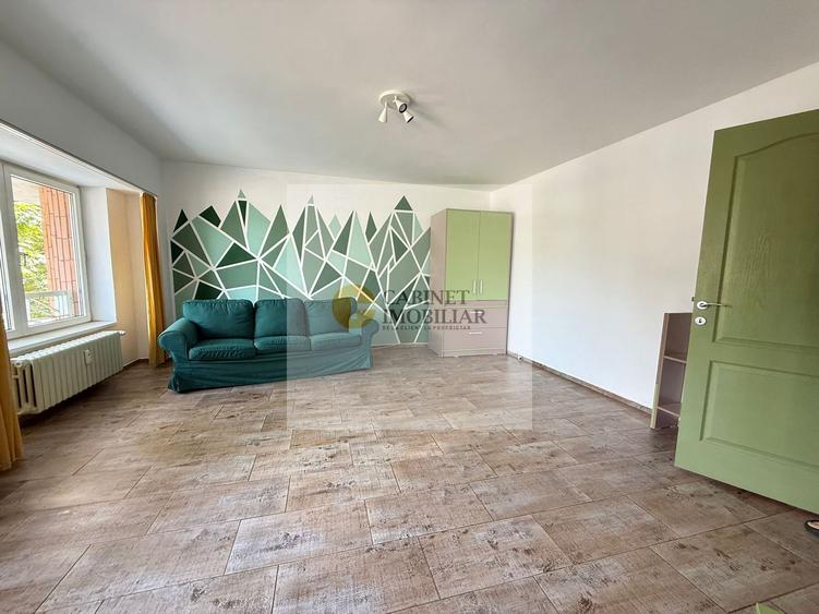 2 camere I Calea Calarasilor I Etaj 1 I 2004