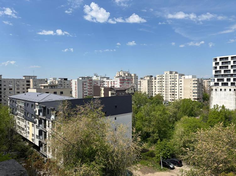 Apartament decomandat 4 camere 2 bai  95 mp 13 septembrie - 10