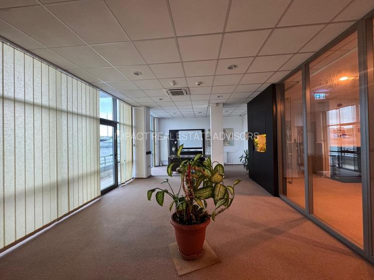 SPATIU DE BIROURI | SPLAIUL UNIRII | 7 locuri de parcare - 12