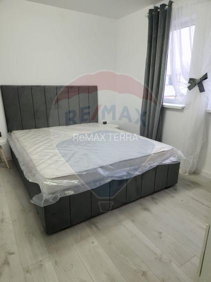 DE INCHIRIAT: Apartament cu 3 camere - Centru Vechi - 3