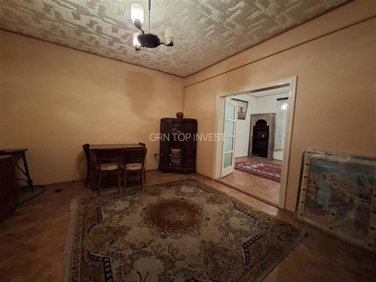 Casa 4 camere pivnita curte individuala Zona Lazaret - 3