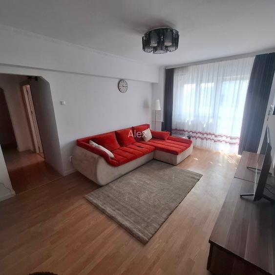 INCHIRIEZ APARTAMENT  3 CAMERE RENOVAT CAMPIA LIBERATII  - 2