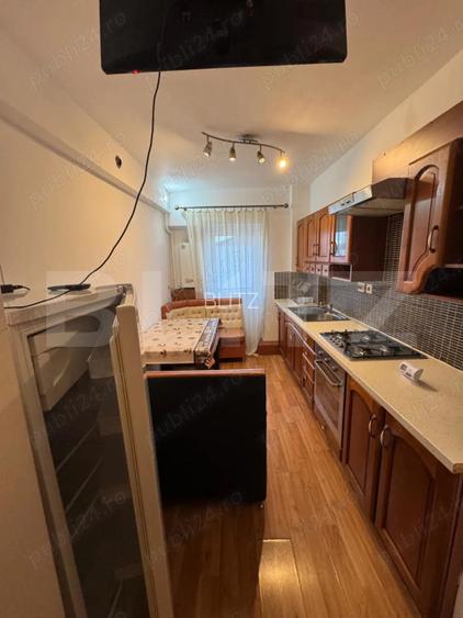 Apartament 3 camere, 90 mp, zona Nicolina  - 4