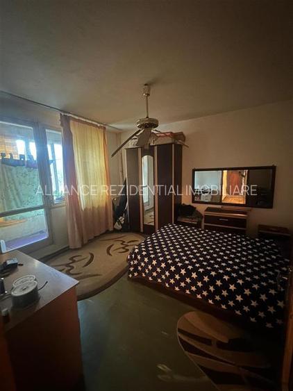 Apartament 4 camere - Sector 4 - 4