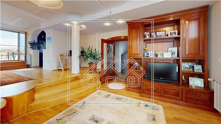 Casa individuala de vanzare - 7 camere, 278 mp utili - Strand - 55