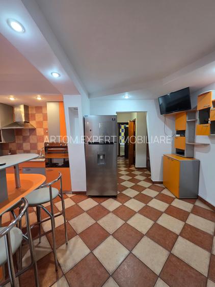 Titan,str.Ciucea,7 minute metrou 1 Decembrie 1918 - 7