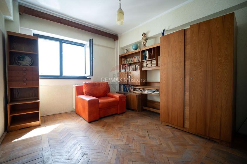 Apartament cu 4 camere de vânzare în zona Central - 30