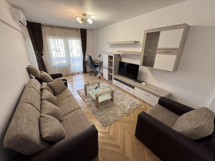 Apartament 2 camere de inchiriat *bd. Unirii*