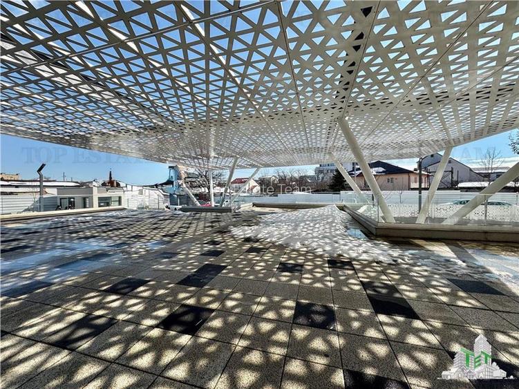 Spatiu comercial+ terasa 500mp de inchiriat in  Sectorul 6 - 9