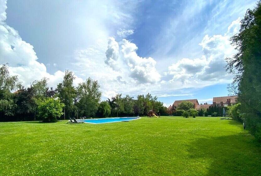 Vila 6 camere, complex rezidential cu piscina, Erou Iancu Nicolae - 2