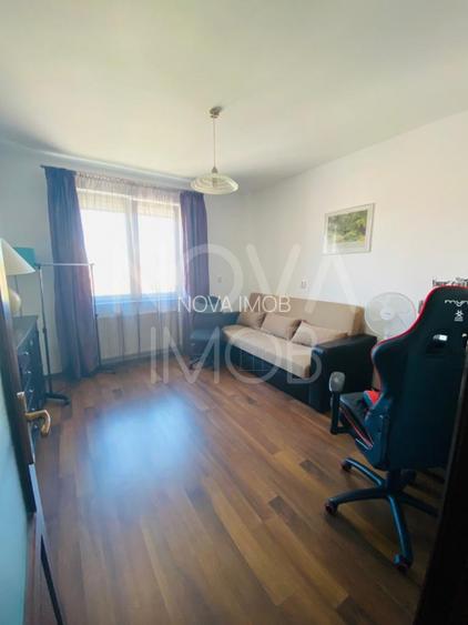 Apartament de inchiriat 3 camere, balcon, garaj, Zona Sub Arini - 8