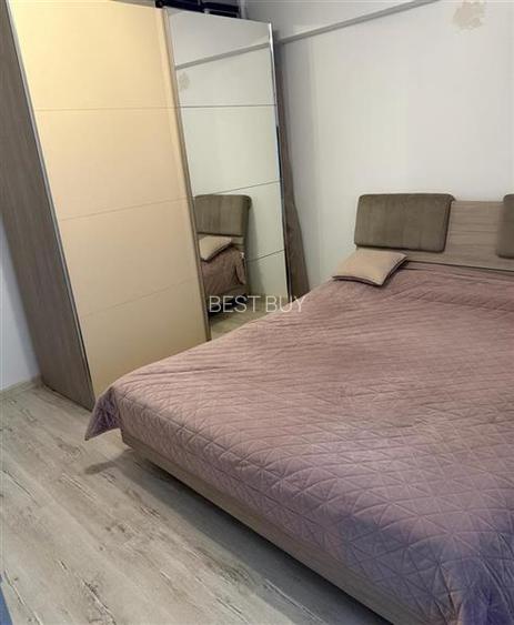 SEBASTIAN PARC, MOTOC, 76 MP ETAJ 7/8 RENOVAT RECENT, BLOC 2001 - 6