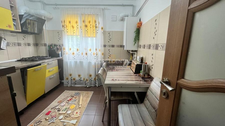 Apartament 3 camere decomandat, 68 mp, loc de parcare, mobilat complet - 3