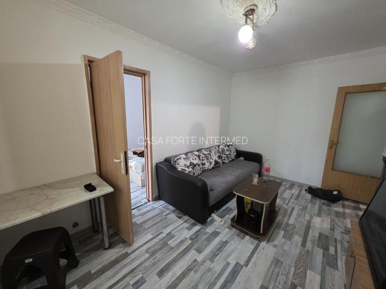 Apartament 2 camere Intim 70000 euro - 2