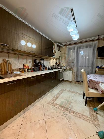 Apartament 4 camere de vânzare - spațios | Complet mobilat | Metrou aproape - 12