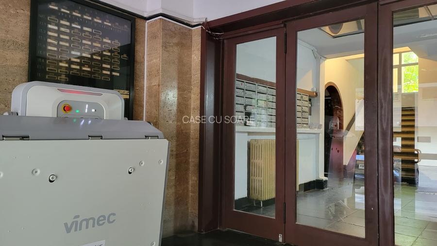 Studiou cochet pe Vasile Lascăr – ideal pentru investiție sau birou-Comision 0% - 2