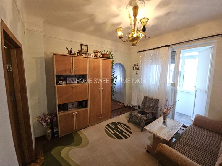 Casa cu 2 apartamente 3 cam | 140 mp | 3 Boxe +17mp | pod +45 mp | Decebal - 34