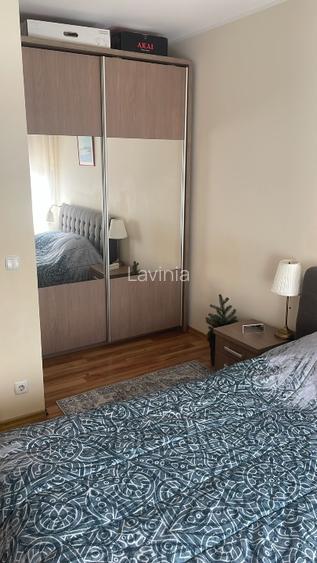 Proprietar închiriez apartament 3 camere - 6