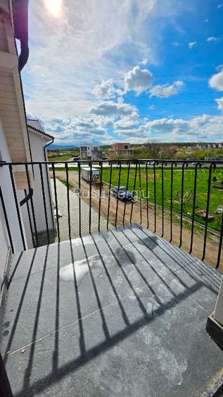 Apartament 2 camere 54 mpu.  plus balcon, parcare, bloc tip vilă, etaj 1 și 2 - 3