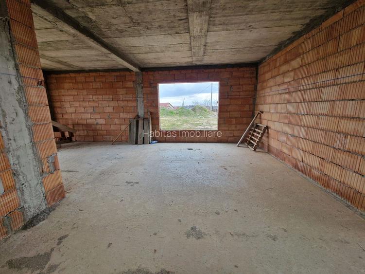 Casa individuala (semicolectiva) 172 mp utili, teren 765 mp Feleacu - 16