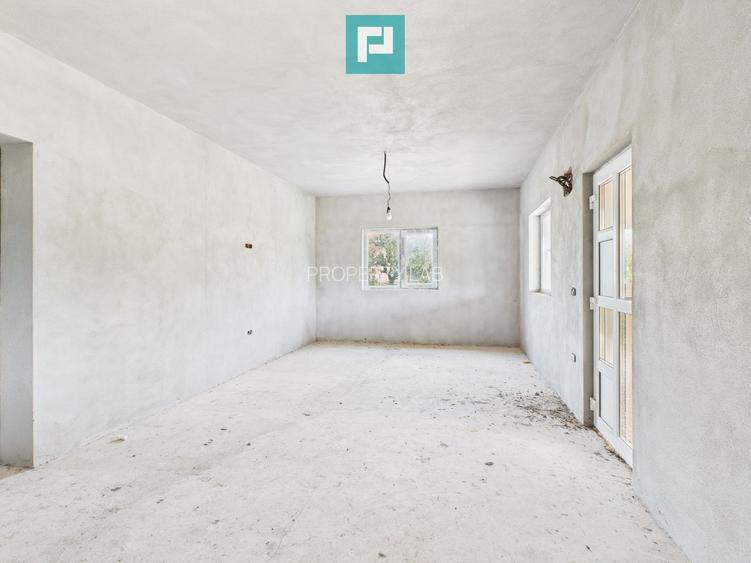 Casă cu 2 camere și teren în Gai - 5