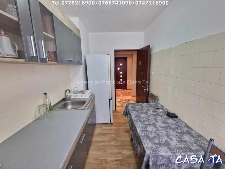 Inchiriere apartament 4 camere, situat in Targu Jiu, Str. Agriculturii - 8